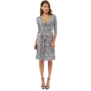 PattyBoutik Black and White Geometric Print 3/4 Sleeve Wrap Dress Size Small